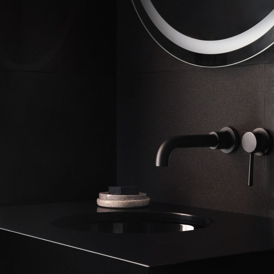 WoodedRetreat_VosjesArchitecture_BrookeStephenson_Final-40